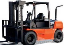 Čelní vysokozdvižné dieselové vozíky Doosan D 80 S 2 (3G)