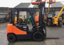 Čelní vysokozdvižné dieselové vozíky Doosan D25S-5