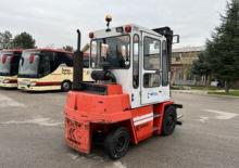 Čelní vysokozdvižné dieselové vozíky Kalmar DC 4,5-500