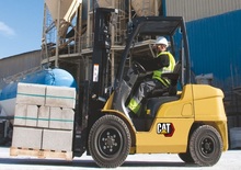Čelní vysokozdvižné dieselové vozíky Caterpillar DP30N3
