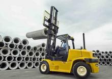 Čelní vysokozdvižné dieselové vozíky Komatsu FD 135-6