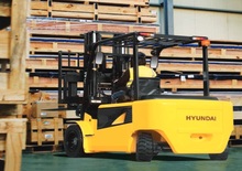 Čelní vysokozdvižné elektrické vozíky Hyundai 45 B 7 ac