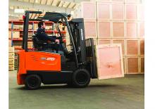 Čelní vysokozdvižné elektrické vozíky Doosan B30S-7