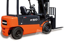 Čelní vysokozdvižné elektrické vozíky Doosan B50X-5