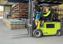 Čelní vysokozdvižné elektrické vozíky Clark CEM 30 S