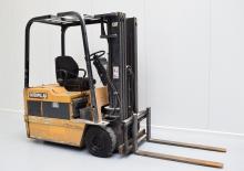 Čelní vysokozdvižné elektrické vozíky Caterpillar EP 15 T