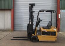 Čelní vysokozdvižné elektrické vozíky Caterpillar EP 18 T