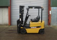 Čelní vysokozdvižné elektrické vozíky Caterpillar EP18K