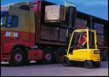 Čelní vysokozdvižné elektrické vozíky Hyster J 2.50 XM