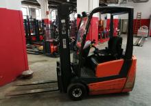 Čelní vysokozdvižné elektrické vozíky Steinbock LE 13-44