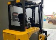 Čelní vysokozdvižné elektrické vozíky Caterpillar M 120 D