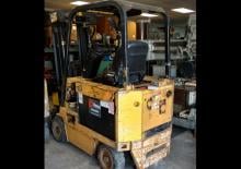 Čelní vysokozdvižné elektrické vozíky Caterpillar M 40 D SA