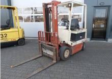 Čelní vysokozdvižné elektrické vozíky Nissan UM 02 L 20 U