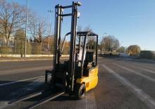 Čelní vysokozdvižné elektrické vozíky OM-Pimespo XE 12/3