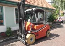 Čelní vysokozdvižné LPG vozíky BT C 4 G 300 E / D