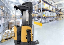 Elektrické retraky Caterpillar NR18