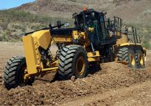 Grejdry Caterpillar 16M3