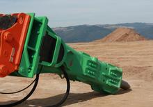Hydraulická bourací kladiva Montabert V 65 SHD