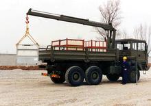Hydraulické nakládací jeřáby Cormach 13500 E 4