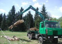 Hydraulické nakládací jeřáby Ostroj NJ 130 PT