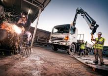 Hydraulické nakládací jeřáby Hiab X-CLX 128 E-1 