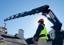 Hydraulické nakládací jeřáby Hiab XS 422 EP-4 PRO