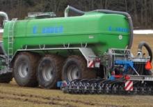 Kalové cisterny Bauer Irrigation Centrifugal tanker poly 241+ SF tridem axle