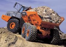 Kloubové dampry Hitachi AH400