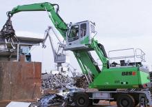 Manipulátory s materiálem Sennebogen 825M E