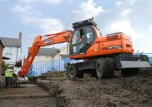 Kolová rypadla Doosan DX170W