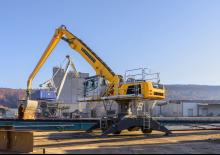 Manipulátory s materiálem Liebherr LH 60 M High Rise Port Litronic