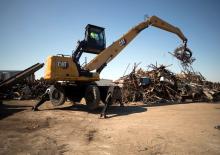 Manipulátory s materiálem Caterpillar MH3040