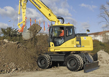 Kolová rypadla Komatsu PW140-7