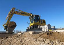 Kolová rypadla Komatsu PW180-10