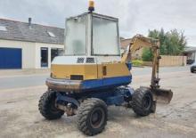 Kolová rypadla Komatsu PW30-1