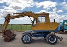 Kolová rypadla Komatsu PW60-1