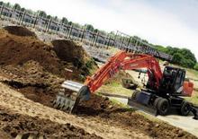 Pásová rypadla Hitachi ZX220W-5B