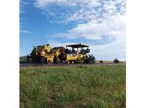 Kolové finišery Caterpillar AP1000F