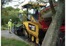 Kolové finišery Caterpillar AP600F