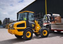 Kolové nakladače JCB 407