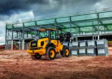 Kolové nakladače JCB 411 HT