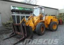 Kolové nakladače JCB 420