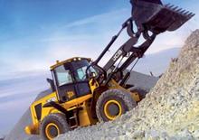 Kolové nakladače JCB 426 e HT
