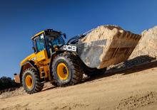 Kolové nakladače JCB 437 HT