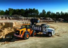 Kolové nakladače JCB 437 HT