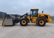 Kolové nakladače JCB 457 HT