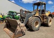 Kolové nakladače John Deere Construction 624 J