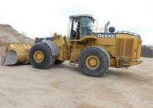 Kolové nakladače John Deere Construction 844 J