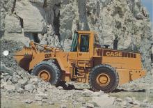 Kolové nakladače Case 921