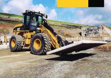 Kolové nakladače Caterpillar 930G